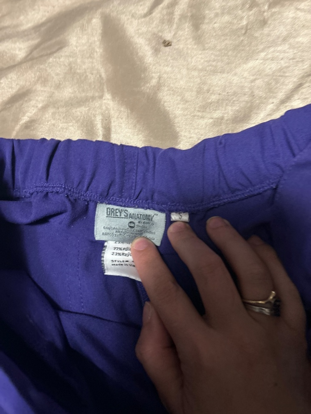 Three pair of scrub pants size small. One greys ant. Scrubstaff - Picture 3 of 4